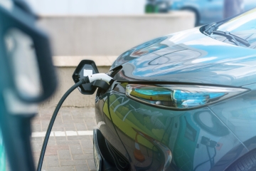 10 000 elektromos autó a KKV-szektornak