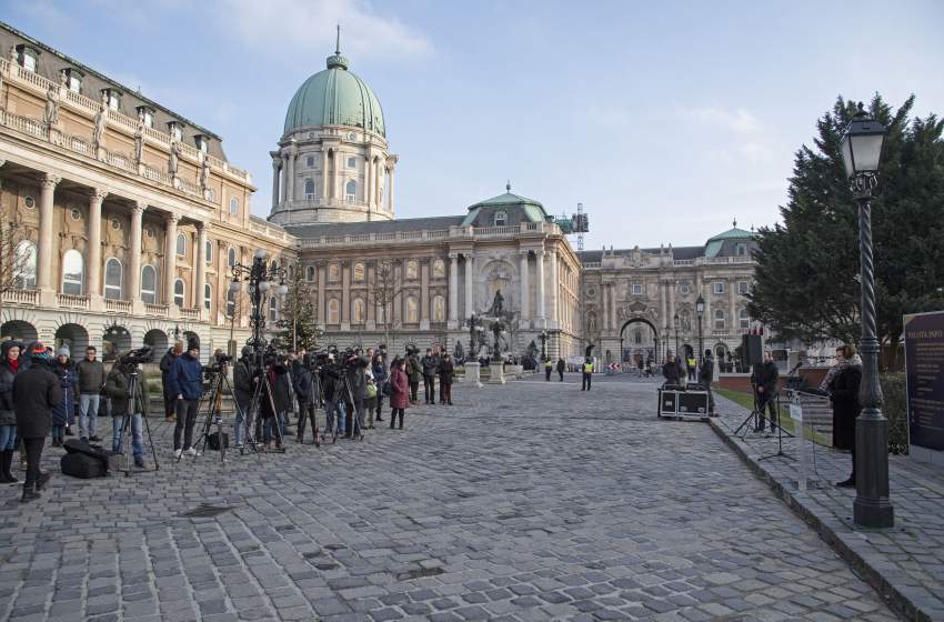 Látogatóközpont mutatja be a Budavári Palota megújítását